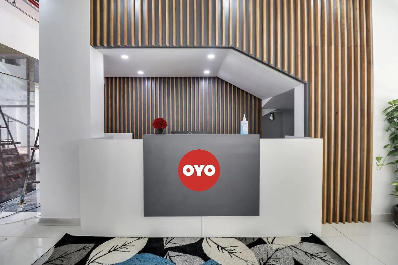 *** Hotel Oyo Pop Tavern Heritage Thiruvananthapuram India