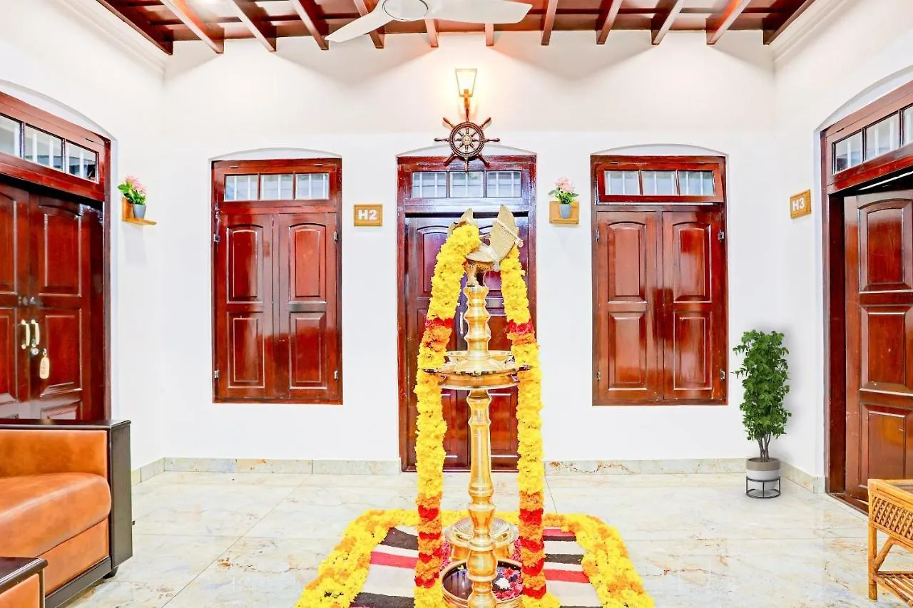 *** Hotel Oyo Pop Tavern Heritage Thiruvananthapuram Indie