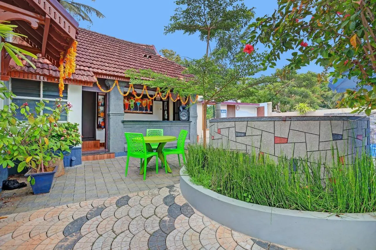 Oyo Pop Tavern Heritage Thiruvananthapuram
