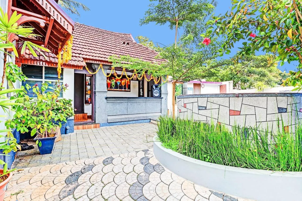 Oyo Pop Tavern Heritage Thiruvananthapuram 3*,